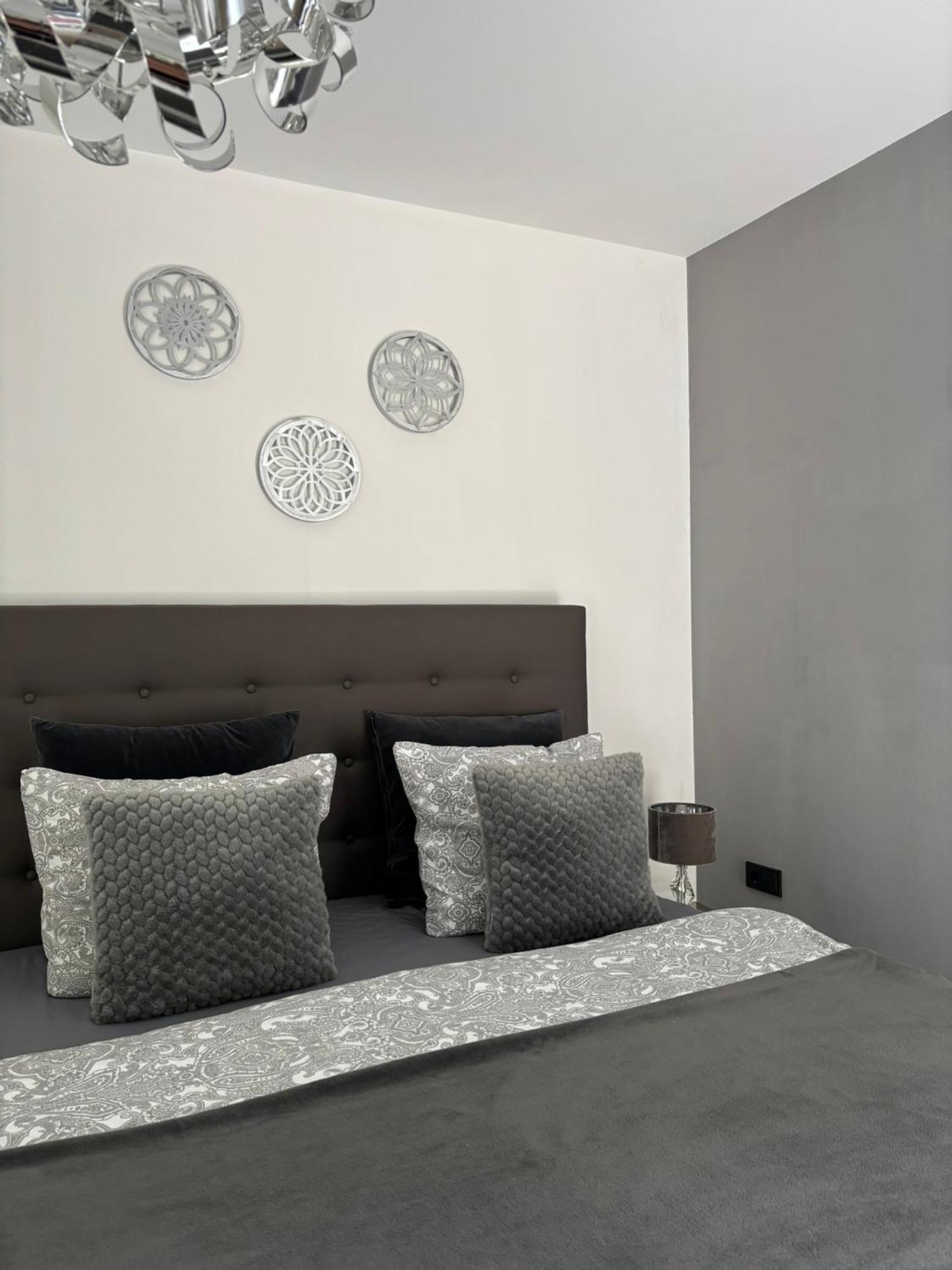 Le Rocce Apartment Torri Del Benaco Ngoại thất bức ảnh